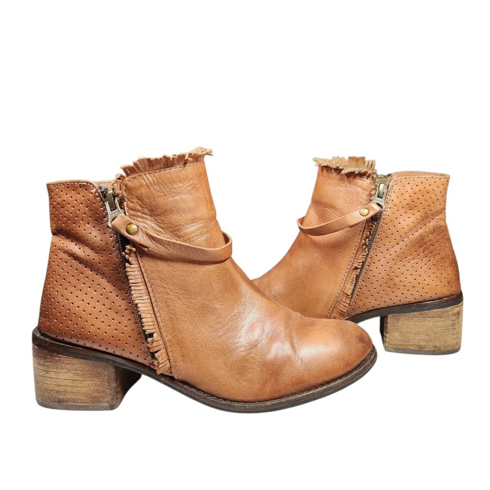 Diba True Tan Distressed Leather Fringe Boho Western Ankle Boots Block Heel 7.5